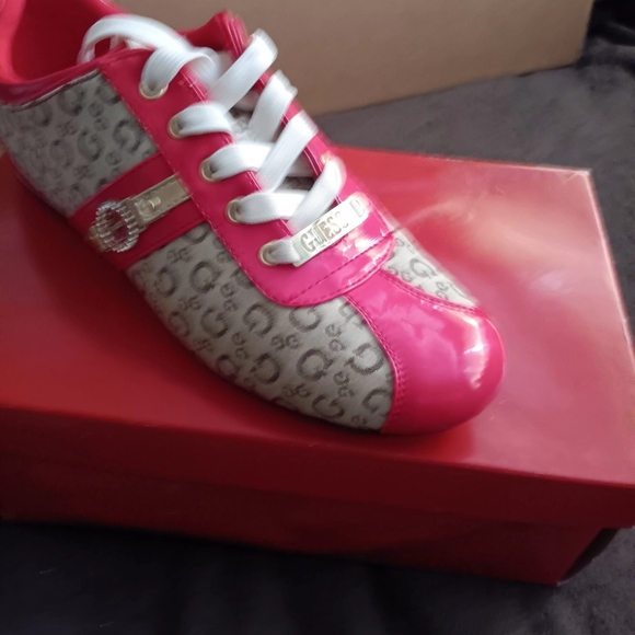 GUESS SHERRILL WOMEN SNEAKERS - Picture 9 of 14